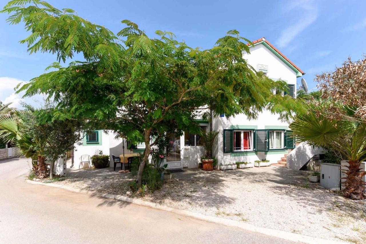 Apartments In Vir/Insel Vir 34750 Bagian luar foto