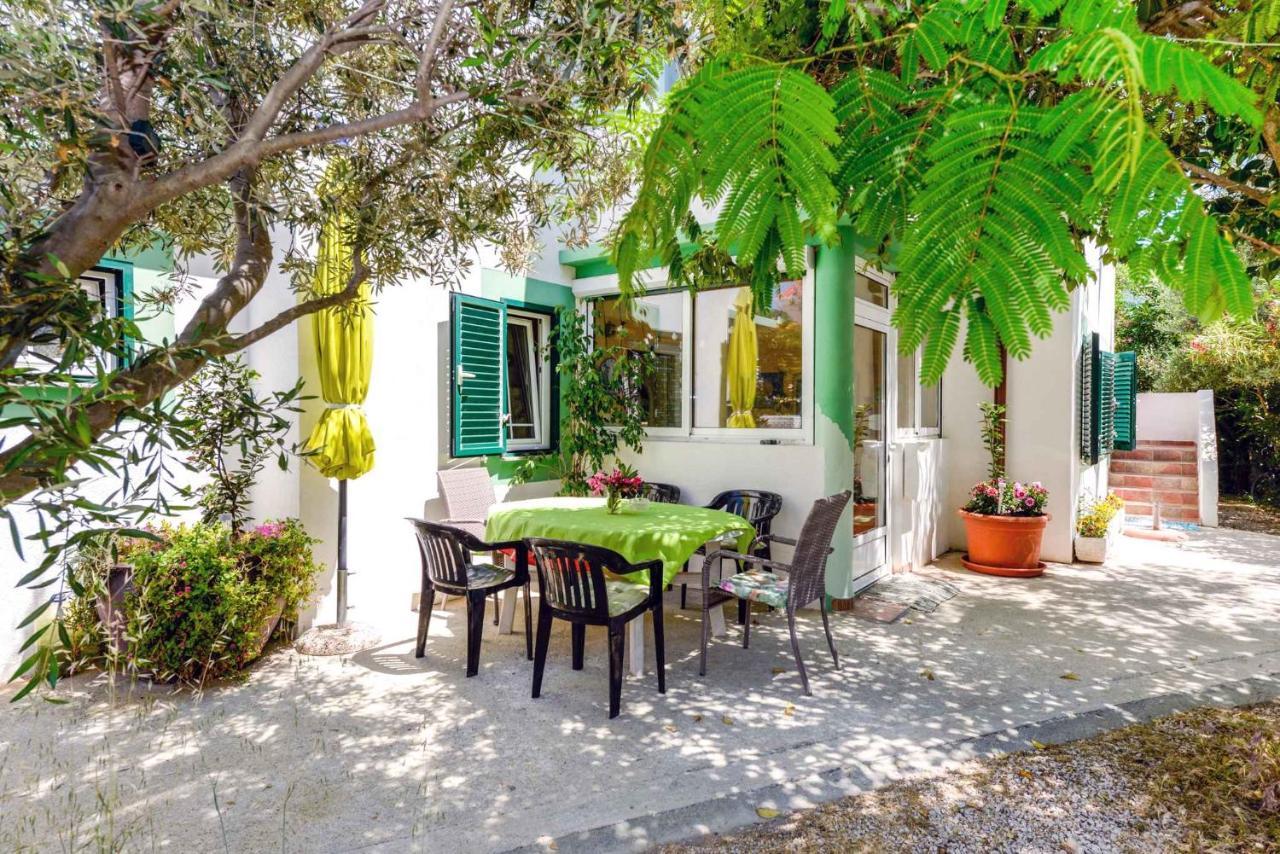 Apartments In Vir/Insel Vir 34750 Bagian luar foto