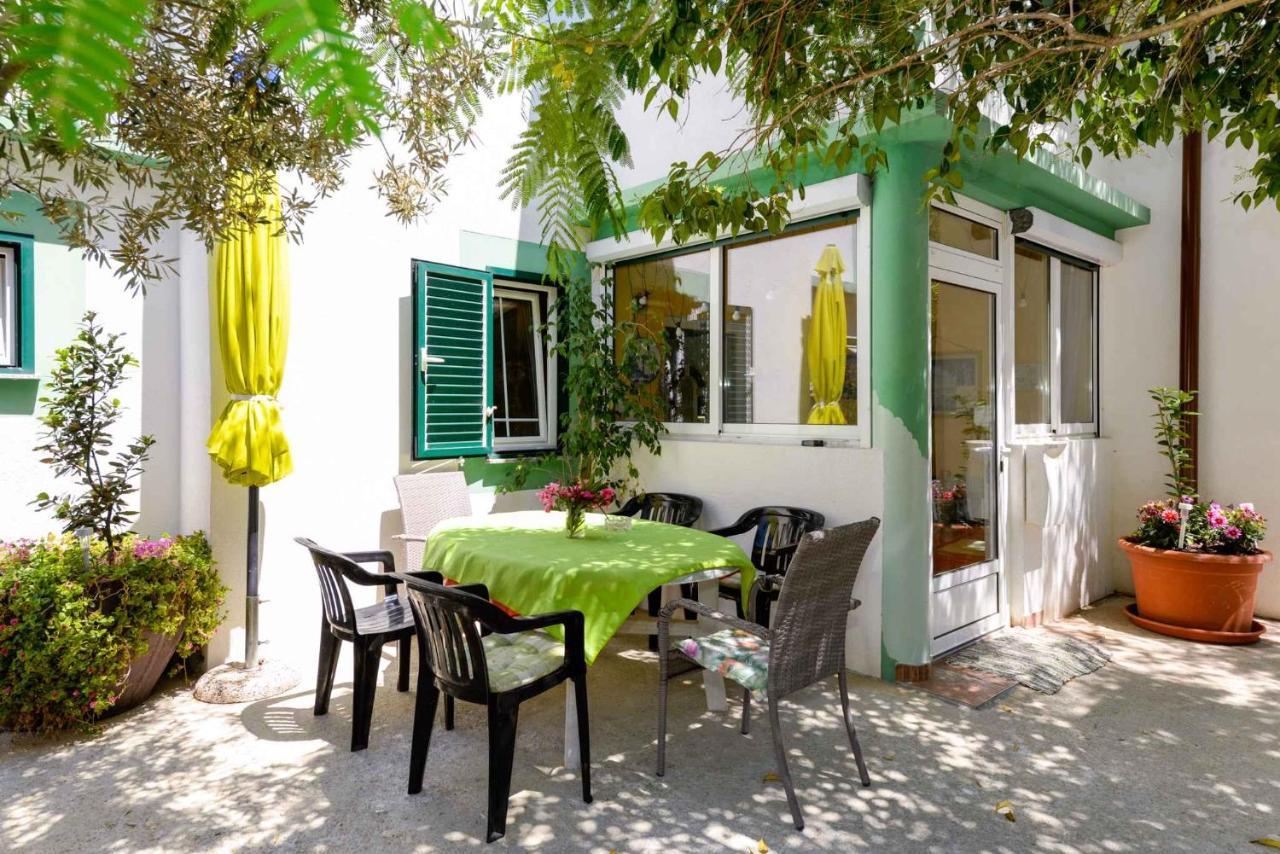 Apartments In Vir/Insel Vir 34750 Bagian luar foto